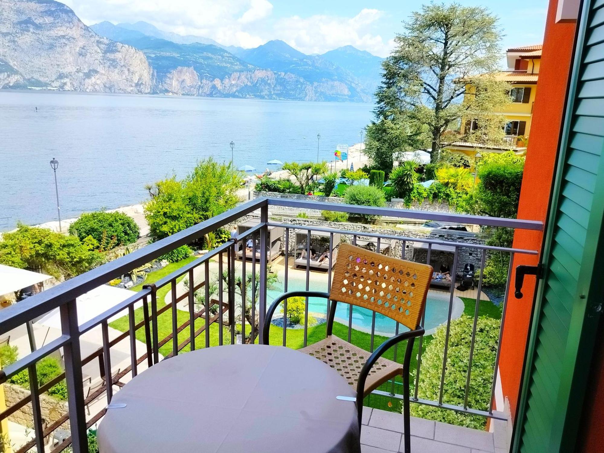 Lake Front Hotel Brenzone Exteriér fotografie